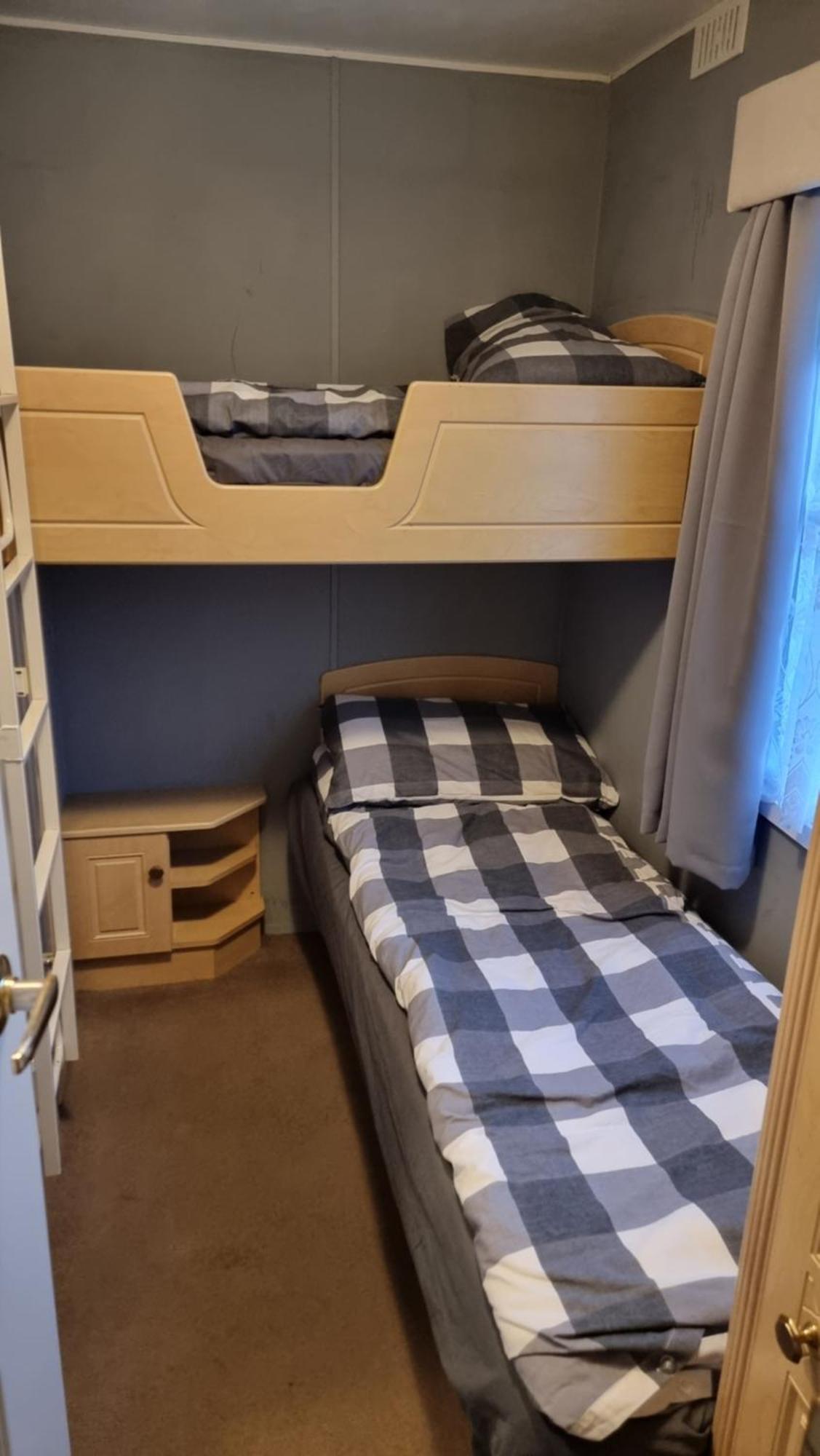 8 Birth Caravans Hire Caravan Number C4 สเกคเนส ภายนอก รูปภาพ
